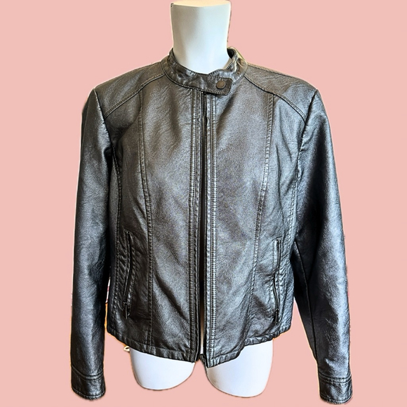 Baccini Silver Metallic Moto Jacket Faux Leather – PXL - Picture 1 of 7